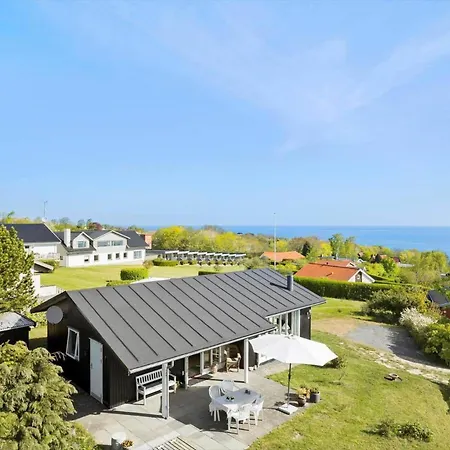 6783-allinge-lundegardsvej-12 *